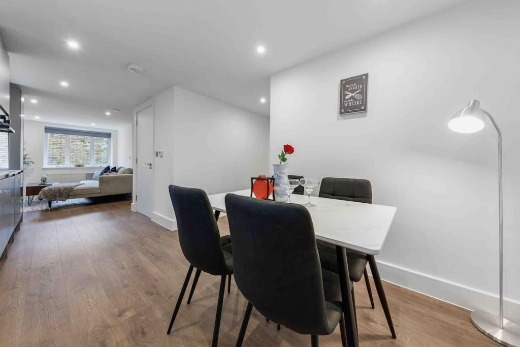 Holiday Home Sleep 8 Central London 9Elms Экстерьер фото